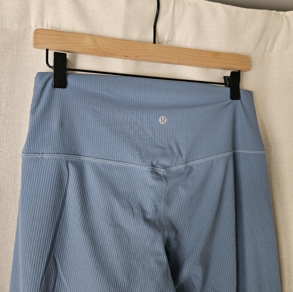 Lululemon ribbed align leggings crop